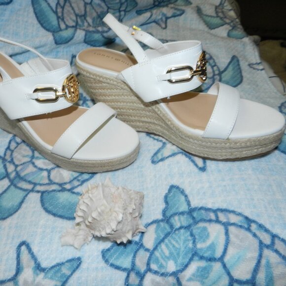 Tommy Hilfiger Khari High Espadrille Wedge Sandals White/Gold🆕📦🏃💨⚡🚚 - Picture 5 of 16